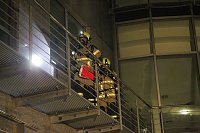 Bild: Feuerwehren im Einsatz an der Atrium-Passage