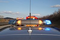 Reifenplatzer führt zu Unfall Bild: Reifenplatzer führt zu Unfall