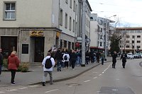 Bild: "Osterspaziergang" gegen die Corona-Ma&szlig;nahmen