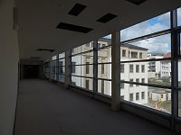 Bild: Ein Blick auf die Baustelle: das Humboldt-Gymnasium soll zum neuen Schuljahr bezugsfertig sein