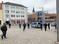 Bild: Spaziergang gegen die Lockdownma&szlig;nahmen der Regierung