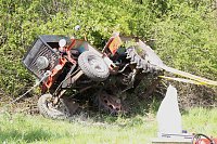 Bild: Gespann &uuml;berschlug sich in der Goldenen Aue
