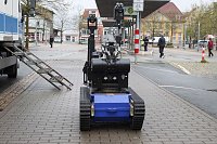 Bild: Herrenlose Tasche auf dem Bahnhofsvorplatz sorgt f&uuml;r Polizeieinsatz