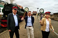 Wieder Dampf auf dem Kessel - seit heute kann man mit der HSB von Nordhausen aus wieder auf den Brocken fahren Bild: Wieder Dampf auf dem Kessel - seit heute kann man mit der HSB von Nordhausen aus wieder auf den Brocken fahren