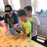 Bild: Das ist los im Rittergut