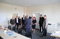 Es ist geschafft: das Oberstufengebäude des Humboldt-Gymnasiums wurde heute Nachmittag offiziell seiner Bestimmung übergeben Bild: Es ist geschafft: das Oberstufengebäude des Humboldt-Gymnasiums wurde heute Nachmittag offiziell seiner Bestimmung übergeben