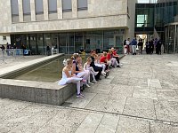 Bild: Die Eleven des Tanzstudio Radeva konnten am Denkmaltag gleich an zwei Orten auftreten