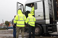 Bild: Holzlasterkontrolle in Niedersachswerfen