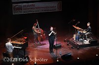 Bild: JazzRabazz mit Frederike G&auml;&szlig;lein, "Bluff" und dem "Tingvall Trio"