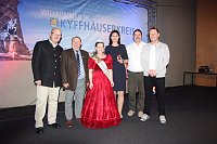 Blutbuchenkönigin aus Sondershausen zu Besuch bei Landrätin Antje Hochwind-Schneider (4.v.l.) Bild: Blutbuchenkönigin aus Sondershausen zu Besuch bei Landrätin Antje Hochwind-Schneider (4.v.l.)