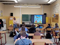 Unterricht in der Ukulele-Klasse Bild: Unterricht in der Ukulele-Klasse
