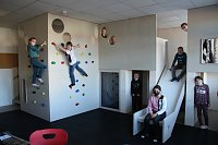 Übergabe neuer Spielgeräte an der Petermann-Schule in Bleicherode Bild: Übergabe neuer Spielgeräte an der Petermann-Schule in Bleicherode