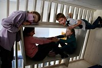 Übergabe neuer Spielgeräte an der Petermann-Schule in Bleicherode Bild: Übergabe neuer Spielgeräte an der Petermann-Schule in Bleicherode