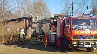 Feuerwehren auf Gelände des alten Gaswerkes im Einsatz Bild: Feuerwehren auf Gelände des alten Gaswerkes im Einsatz