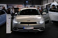 Bild: Peter Blei unterwegs auf der Erfurter Automobilmesse