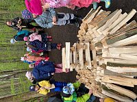 Bild: Kindergarten zu Besuch beim K&ouml;hlerverein