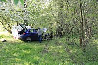 Bild: Das Unfallauto wird geborgen