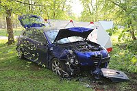 Bild: Das Unfallauto wird geborgen