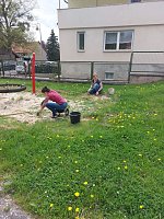 Arbeitseinsatz im Kindergarten Hohensteiner Burgspatzen Bild: Arbeitseinsatz im Kindergarten Hohensteiner Burgspatzen