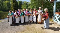 Bild: Gemeinsames Benefizkonzert der Trachtengruppe Neustadt mit den ukrainischen Fl&uuml;chtlingen
