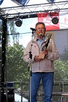 Peter Blei unterwegs auf dem Weinfest Bild: Peter Blei unterwegs auf dem Weinfest