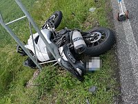 Bild: Schwerer Unfall auf der B 243