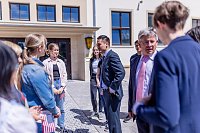 US General Konsul Ken Toko zu Gast am Humboldt-Gymnasium Bild: US General Konsul Ken Toko zu Gast am Humboldt-Gymnasium