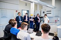 US General Konsul Ken Toko zu Gast am Humboldt-Gymnasium Bild: US General Konsul Ken Toko zu Gast am Humboldt-Gymnasium