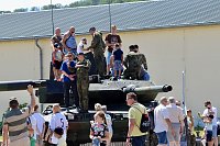 Bild: Tag der "Offenen T&uuml;r" auf dem Gel&auml;nde der Kyffh&auml;user Kaserne zwischen Bad Frankenhausen und Seehausen 