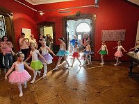 Bild: Die Eleven des Tanzstudios Radeva hatten zuletzt viel B&uuml;hnenzeit