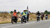 Bild: Ausfahrt der MZ und Simson-Freunde