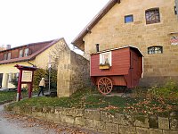 Bild: Peter Blei unterwegs im Kloster Michaelisstein