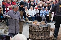 Bild: Glockenguss vor St. Blasii in Nordhausen