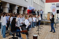 Bild: Es "Schillert" in Bleicherode - der Umbau des Gymnasiums wurde heute offiziell beendet
