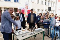 Bild: Es "Schillert" in Bleicherode - der Umbau des Gymnasiums wurde heute offiziell beendet