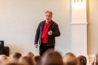 Das Duo Ruggieri trat am 1. Dezember im Humboldt-Gymnasium auf Bild: Das Duo Ruggieri trat am 1. Dezember im Humboldt-Gymnasium auf