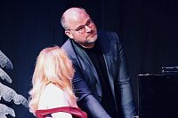 In Haus der Kunst in Sondershausen fand das vorletzte Weihnachtskonzert des Tenortrios Fellas, in diesem Jahr, vor ausverkauftem Haus statt. Am Klavier begleitete sie die bekannten Pianistin Rosalina Genchev Bild: In Haus der Kunst in Sondershausen fand das vorletzte Weihnachtskonzert des Tenortrios Fellas, in diesem Jahr, vor ausverkauftem Haus statt. Am Klavier begleitete sie die bekannten Pianistin Rosalina Genchev