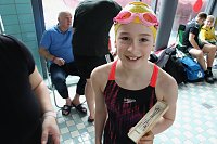 Bild: Wettk&auml;mpfe im Becken und im Boxring
