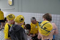 Bild: Wettk&auml;mpfe im Becken und im Boxring