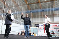 Bild: Wettk&auml;mpfe im Becken und im Boxring