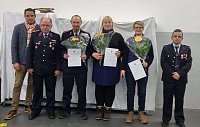 Bild: Bef&ouml;rderte Kameradinnen und Kameraden der Heringer Feuerwehr