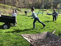 Bild: Arbeitseinsatz im Neust&auml;dter Waldbad