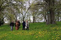 Bild: Staatssekret&auml;rin zu Besuch im Park Hohenrode