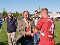 Bild: Pokalfreuden in G&ouml;rsbach