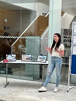 Bild: Kunstausstellung der pro vita in der Stadtbibliothek