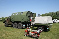 Bild: Ural auf dem Campingplatz
