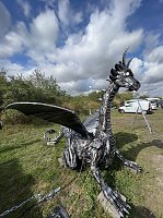 Drachen-Alarm am Sundhäuser Kiesteich Bild: Drachen-Alarm am Sundhäuser Kiesteich