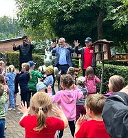 Bild: Das "Turnb&ouml;ckchen" wurde bei den "Kleinen Pfefferl&auml;ndern" herzlich willkommen gehei&szlig;en
