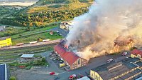 Feuer im Gelände der NDH Entsorgungsbetreibergesellschaft Bild: Feuer im Gelände der NDH Entsorgungsbetreibergesellschaft