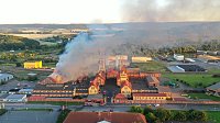 Feuer im Gelände der NDH Entsorgungsbetreibergesellschaft Bild: Feuer im Gelände der NDH Entsorgungsbetreibergesellschaft